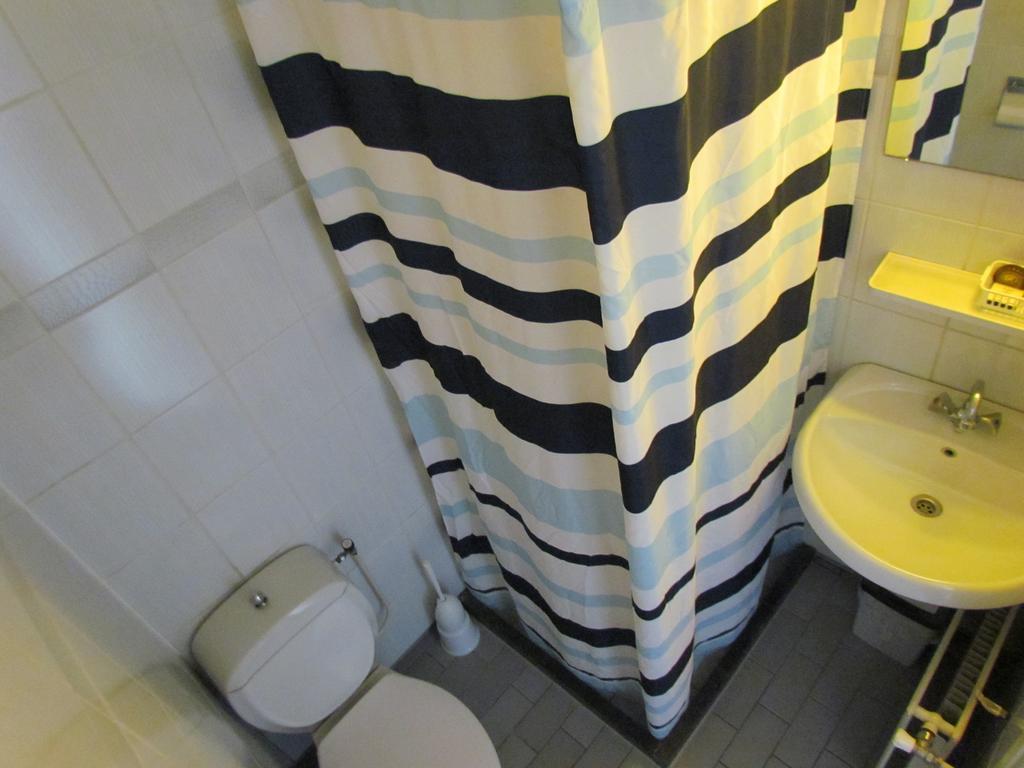 Hotel Cafe Woud Ден-Гелдер Номер фото